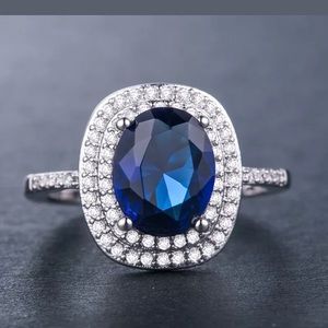 NWT Luxury Oval Cut Blue Sapphire Ring